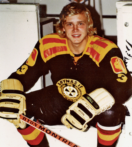 Jan-Erik Silfverberg, himself, h&auml;r som 18 &aring;ring.