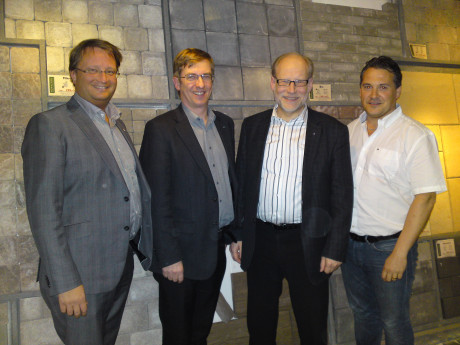 Lars Beckman, Svenskt N&auml;ringsliv, Lennart Sj&ouml;gren, partisekreterare kd, Stefan Attefall, (kd) ordf&ouml;rande i riksdagens finansutskott, och Anders R&ouml;nngren, R&ouml;nngren Mark och Tr&auml;dg&aring;rd