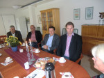 Anders W Jonsson, Tommy L&ouml;vgren, Per-&Aring;ke Fredriksson och Hans Backman p&aring; bes&ouml;k hos Margareta Eriksson, Carema