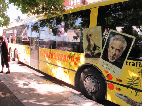 Stadsbussarna s&auml;tter in extrabussar till och fr&aring;n Furuviksparken p&aring; torsdagen. Foto: Pernilla B&auml;ckman