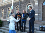 - Berit L&ouml;fgren, L&auml;nsstyrelsen gatulerar.