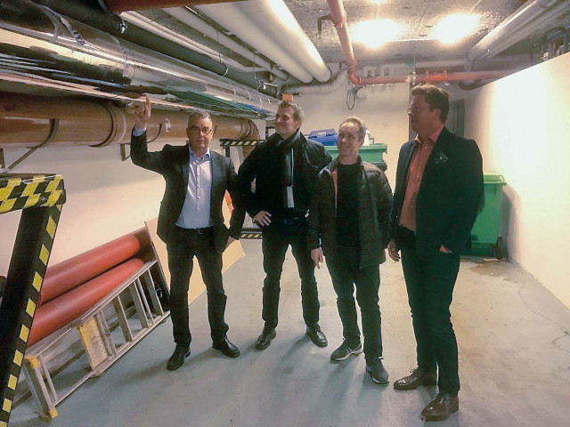 Från vänster: Mats Eriksson, VD på EFFAB med Dan Sellgren, specialist VVS-installationer, Torbjörn Backlund, teknisk förvaltare och beställare, samt Lennart Lifenhjelm, chef teknikstöd från Vasakronan.