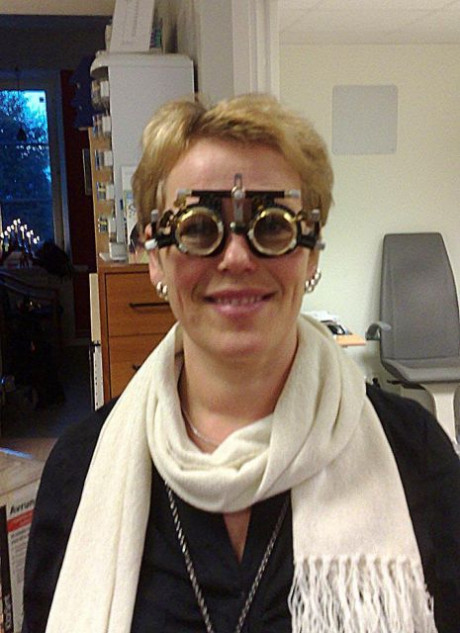 Elton Johns syrra?