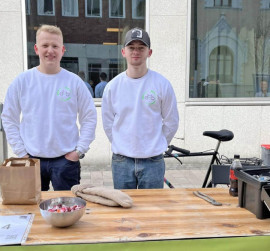 Re-cykel UF, första pris i årets UF-företag, Foto: Ung Företagsamhet Gävleborg-